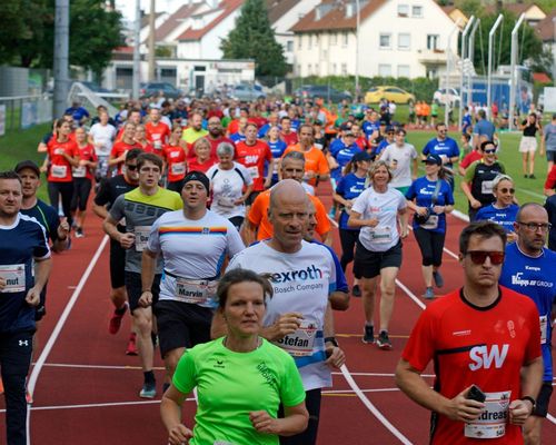 Gesperrte Ausfahrt auf A81 - Erschwerte Anreise zum Firmenlauf
