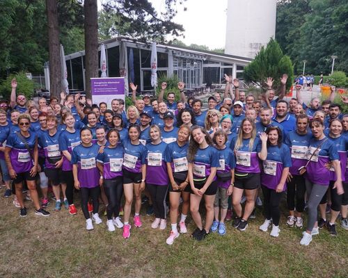 Weitere Bilder online
